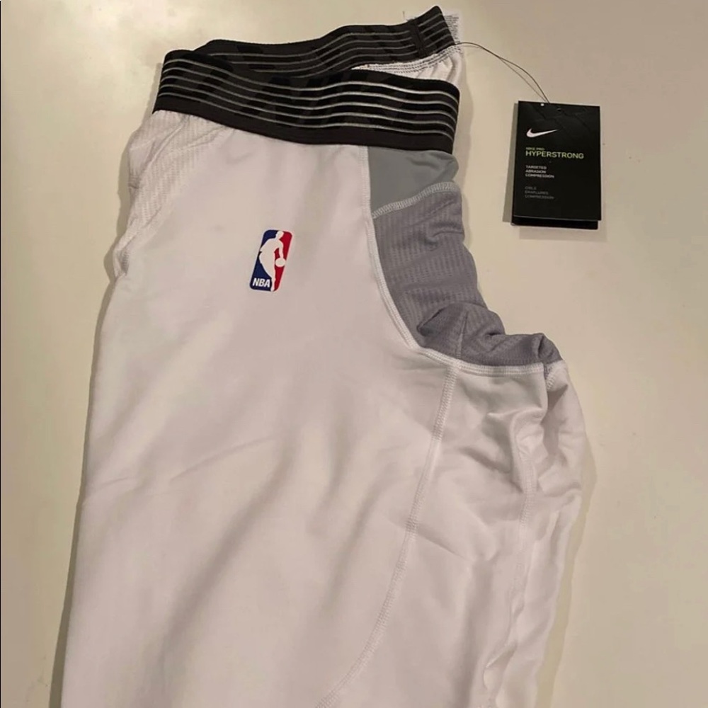 Nike NBA Compression tights - Picture 2 of 3